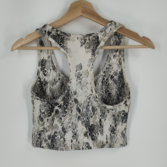 Evolution & Creation | cropped tank - Picture 3 of 4